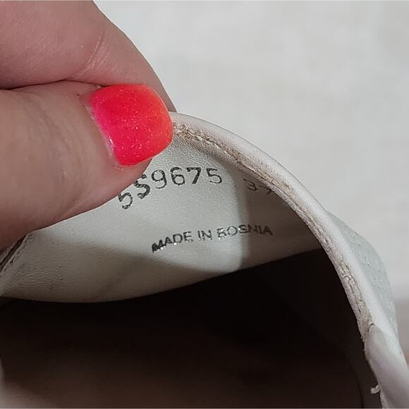 Miu Miu Embossed white metallic silver Leather Cap-Toe loafers 37 us size 6.5 7 - Picture 11 of 13